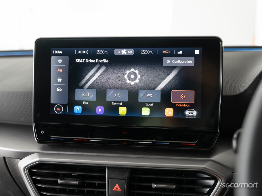 https://i.i-sgcm.com/new_cars/cars/12915/12915_g43