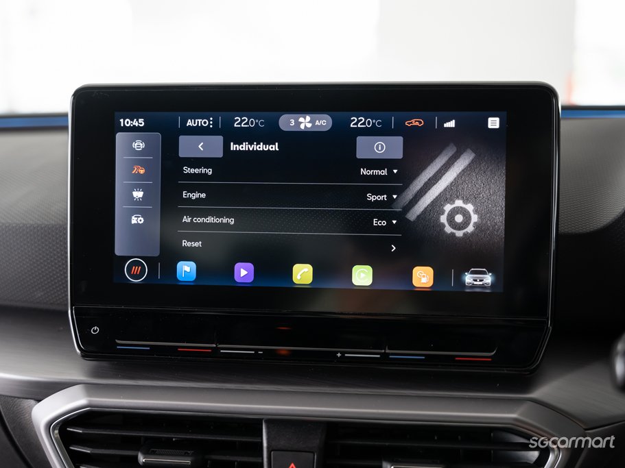 https://i.i-sgcm.com/new_cars/cars/12915/12915_g44