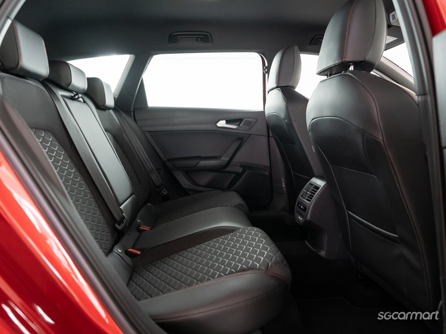 https://i.i-sgcm.com/new_cars/cars/12915/12915_g65