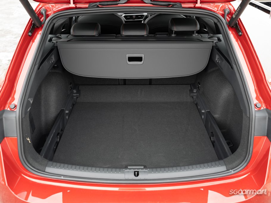 https://i.i-sgcm.com/new_cars/cars/12915/12915_g67