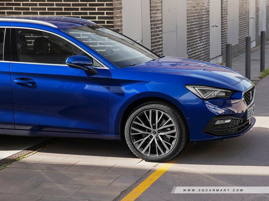 https://i.i-sgcm.com/new_cars/cars/12915/12915_g7