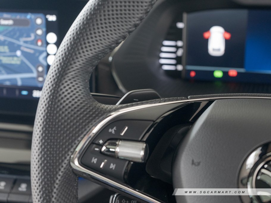 https://i.i-sgcm.com/new_cars/cars/12917/12917_g101