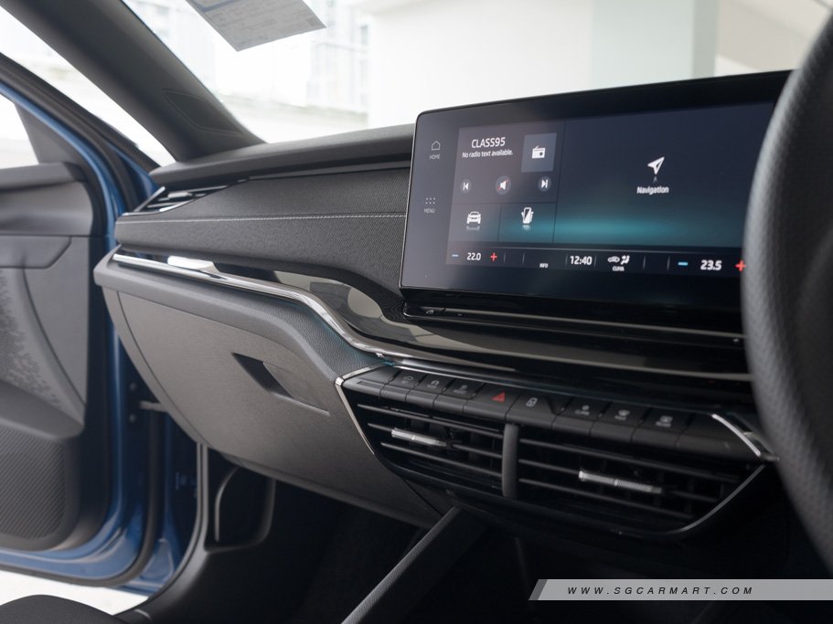 https://i.i-sgcm.com/new_cars/cars/12917/12917_g105