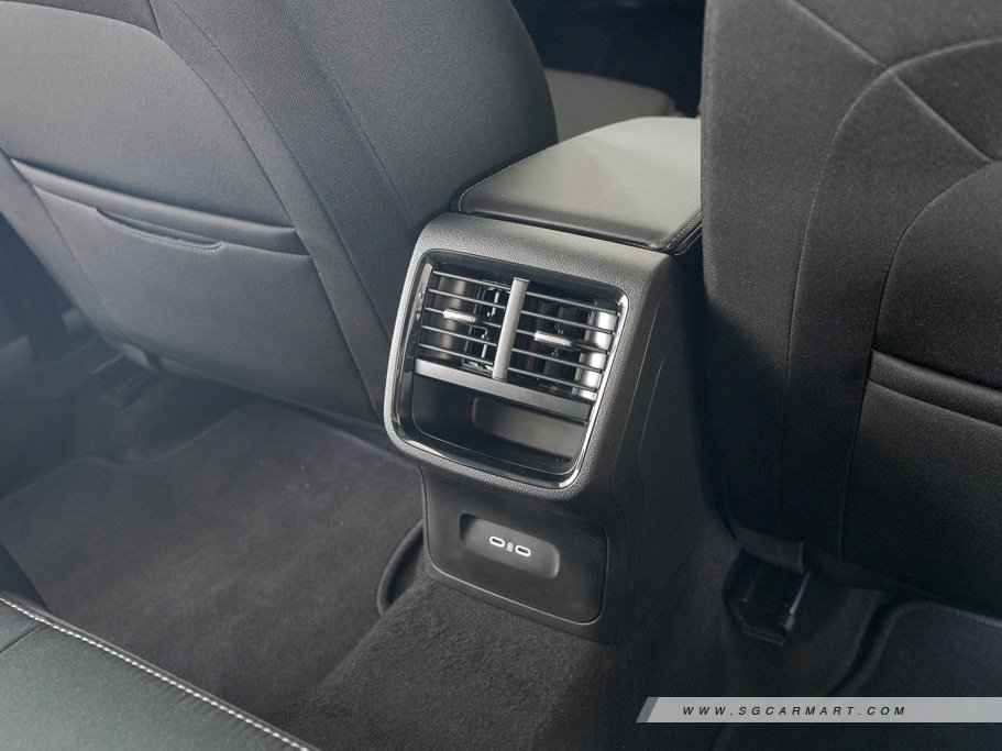 https://i.i-sgcm.com/new_cars/cars/12917/12917_g113