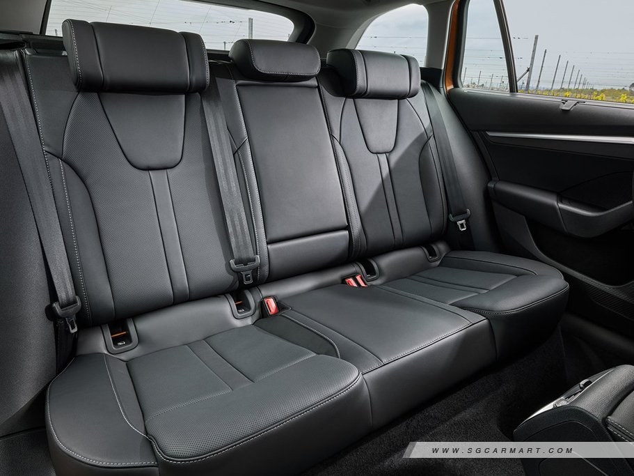 https://i.i-sgcm.com/new_cars/cars/12917/12917_g130