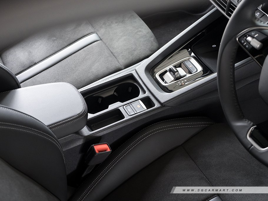 https://i.i-sgcm.com/new_cars/cars/12917/12917_g147