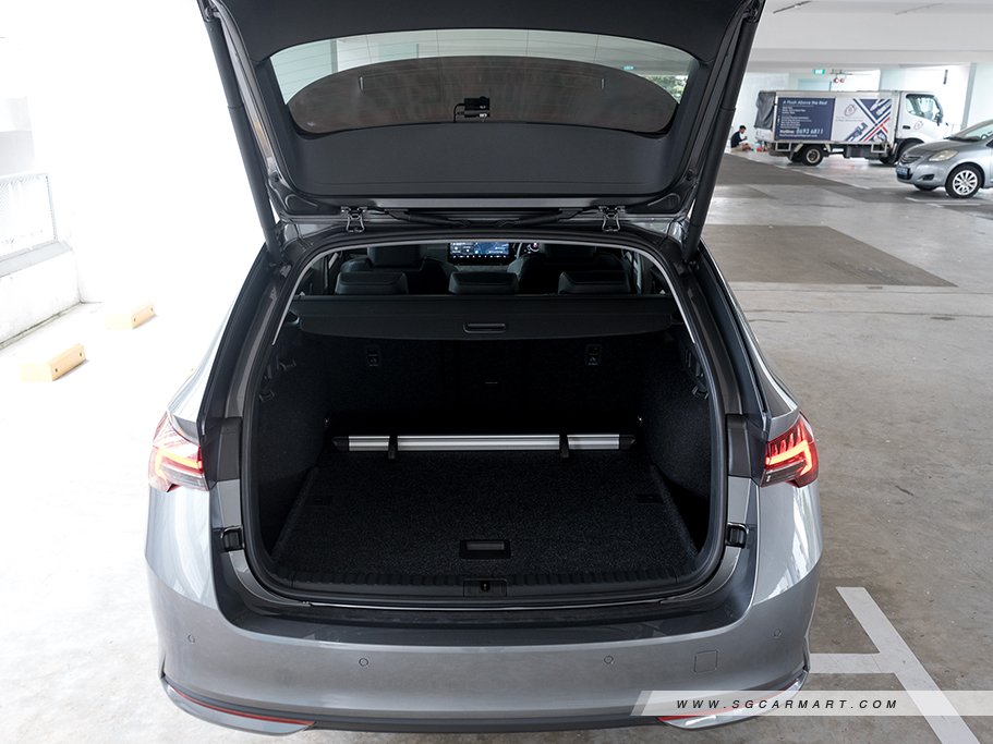 https://i.i-sgcm.com/new_cars/cars/12917/12917_g154