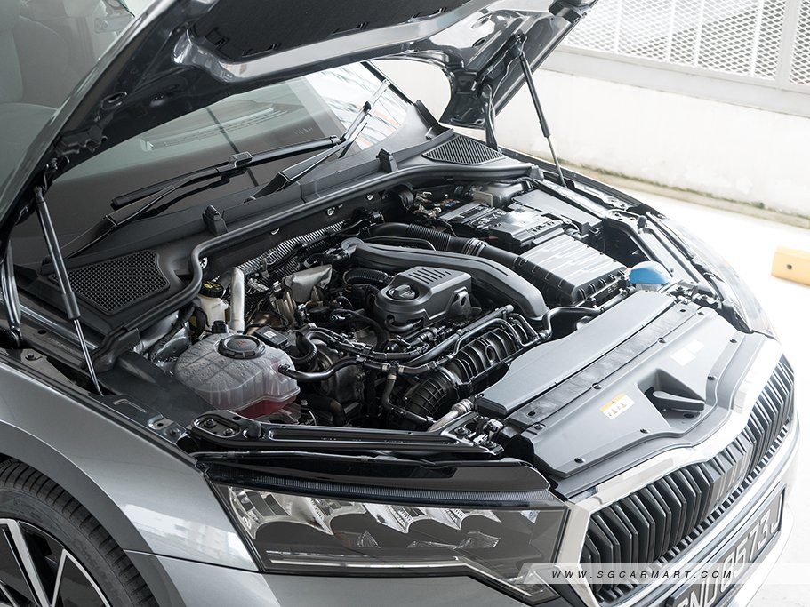 https://i.i-sgcm.com/new_cars/cars/12917/12917_g156