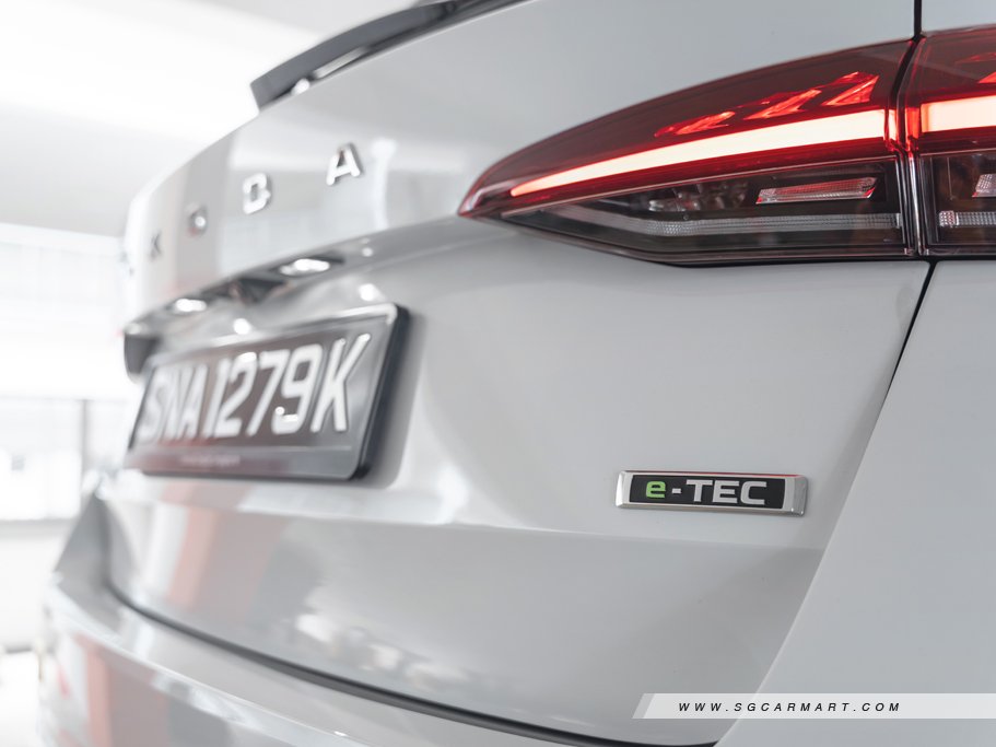 https://i.i-sgcm.com/new_cars/cars/12917/12917_g44