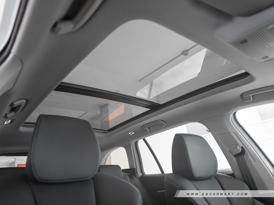 https://i.i-sgcm.com/new_cars/cars/12917/12917_g46