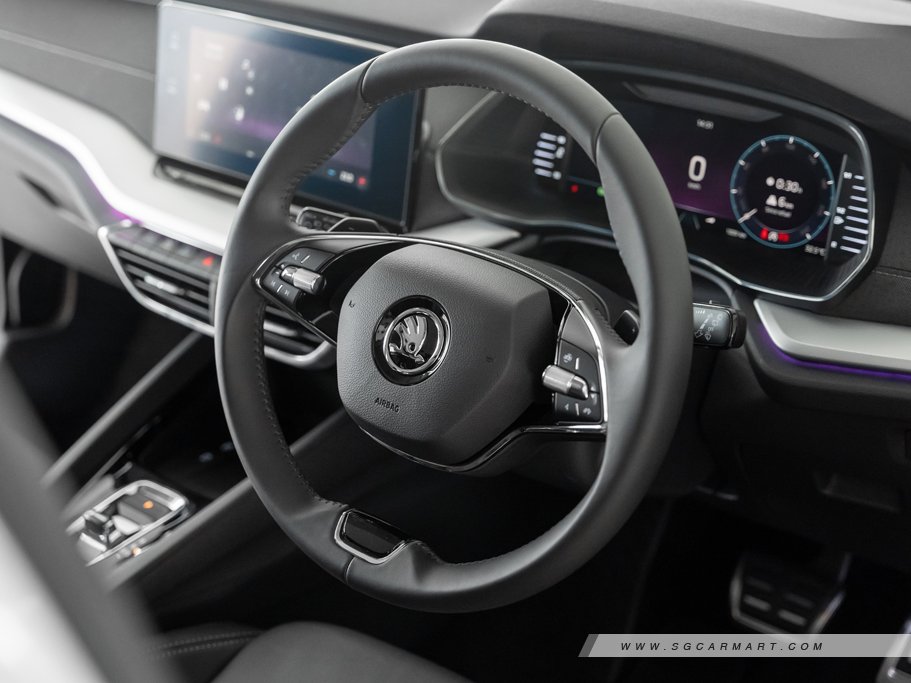 https://i.i-sgcm.com/new_cars/cars/12917/12917_g47