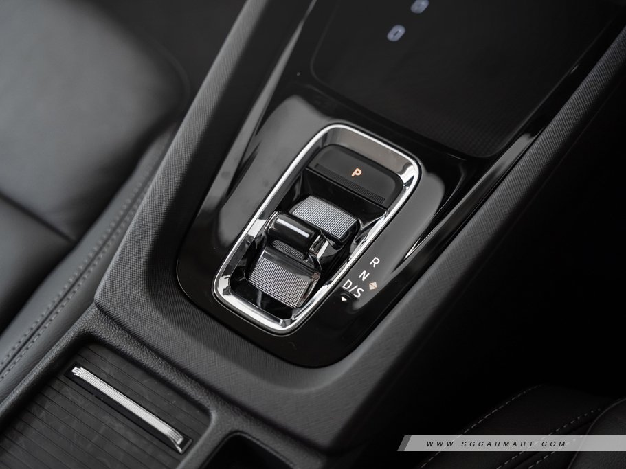 https://i.i-sgcm.com/new_cars/cars/12917/12917_g72