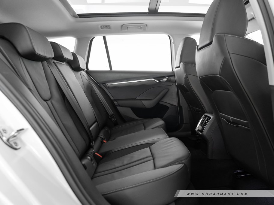 https://i.i-sgcm.com/new_cars/cars/12917/12917_g80