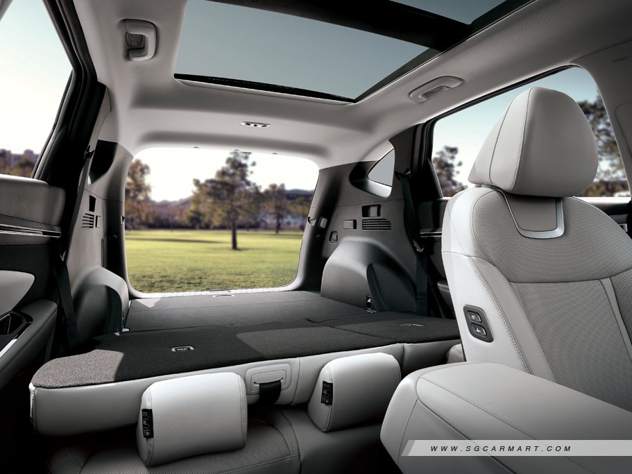 https://i.i-sgcm.com/new_cars/cars/12918/12918_g30