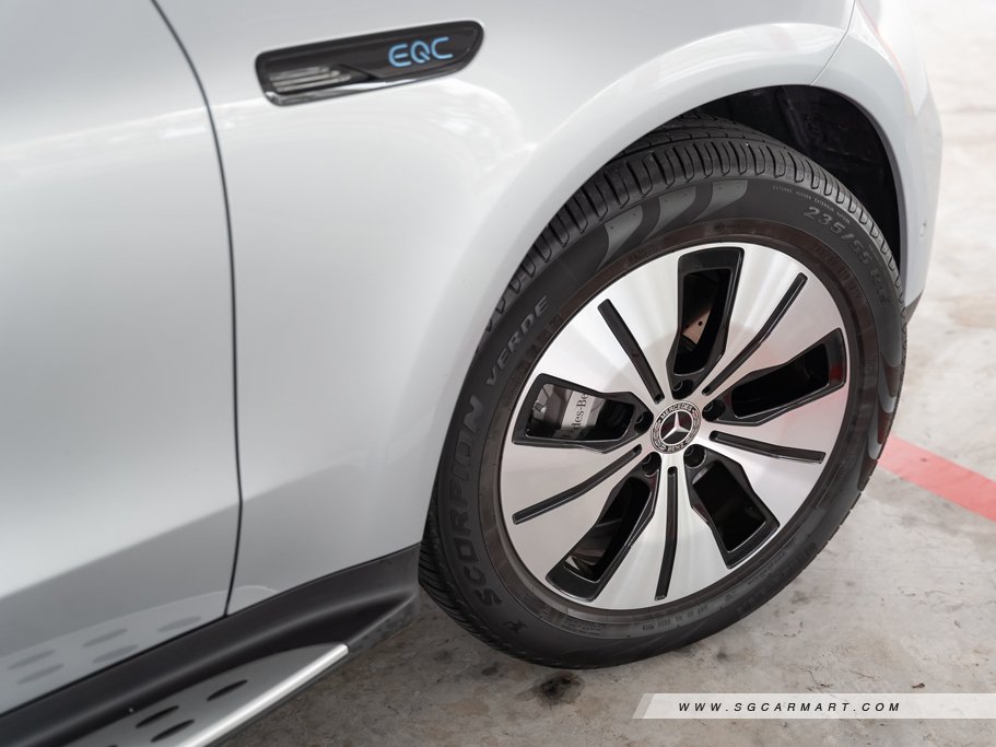 https://i.i-sgcm.com/new_cars/cars/12919/12919_g37