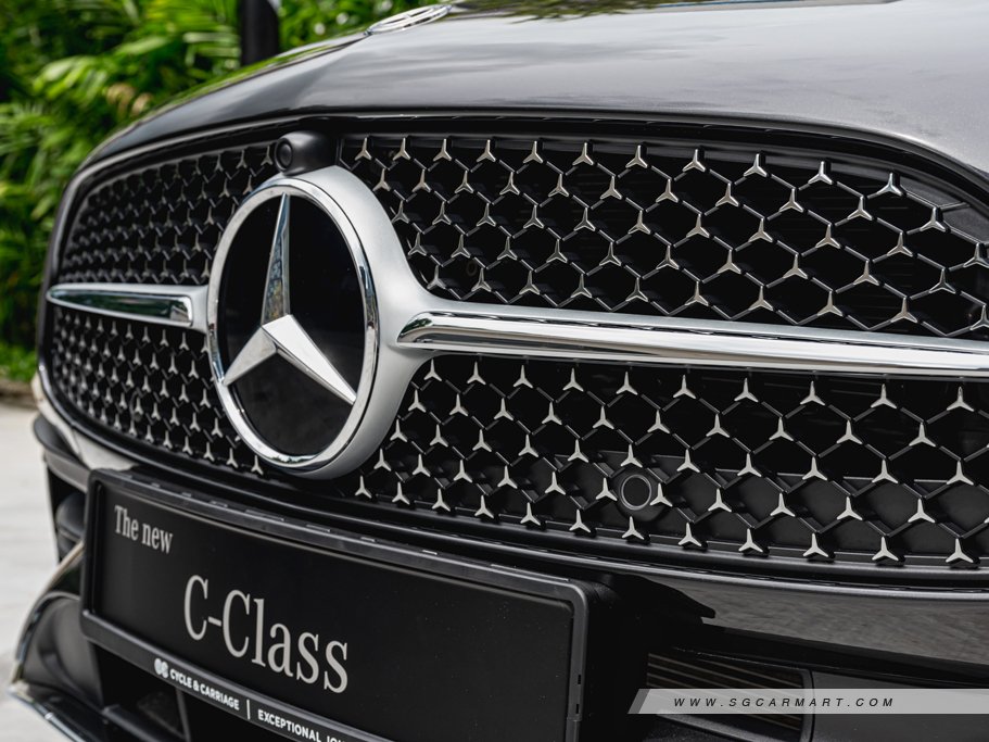 https://i.i-sgcm.com/new_cars/cars/12923/12923_g11