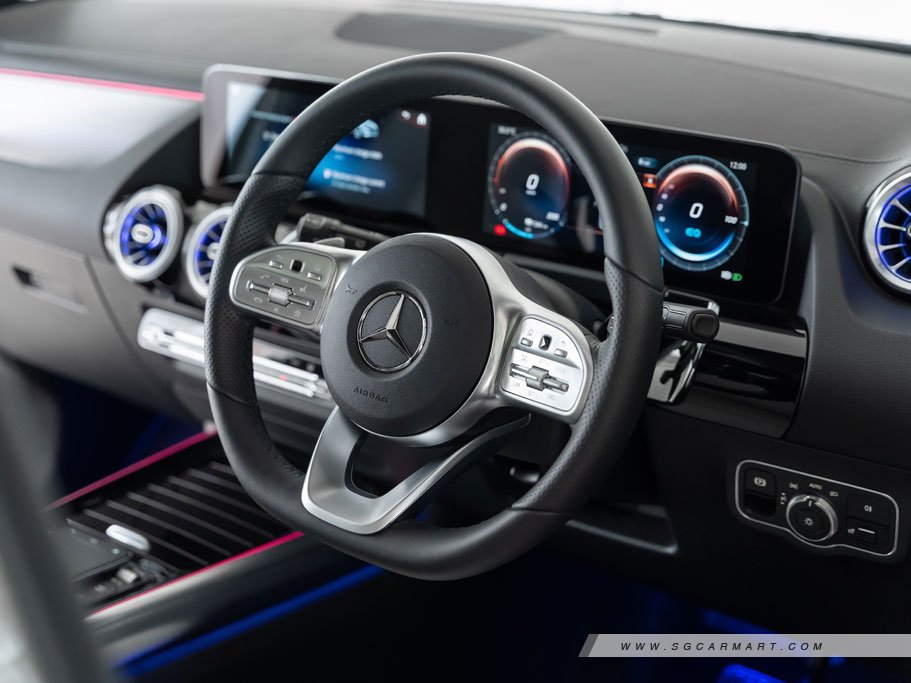 https://i.i-sgcm.com/new_cars/cars/12924/12924_g59