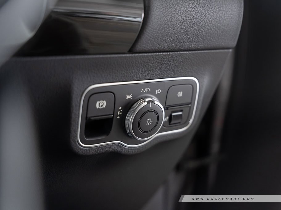 https://i.i-sgcm.com/new_cars/cars/12924/12924_g68