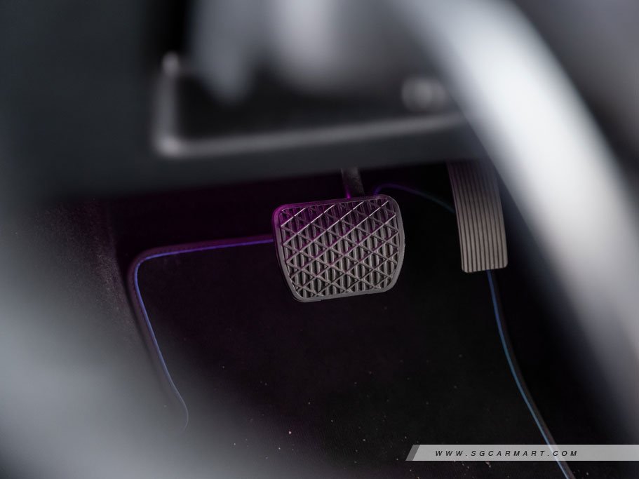 https://i.i-sgcm.com/new_cars/cars/12924/12924_g85