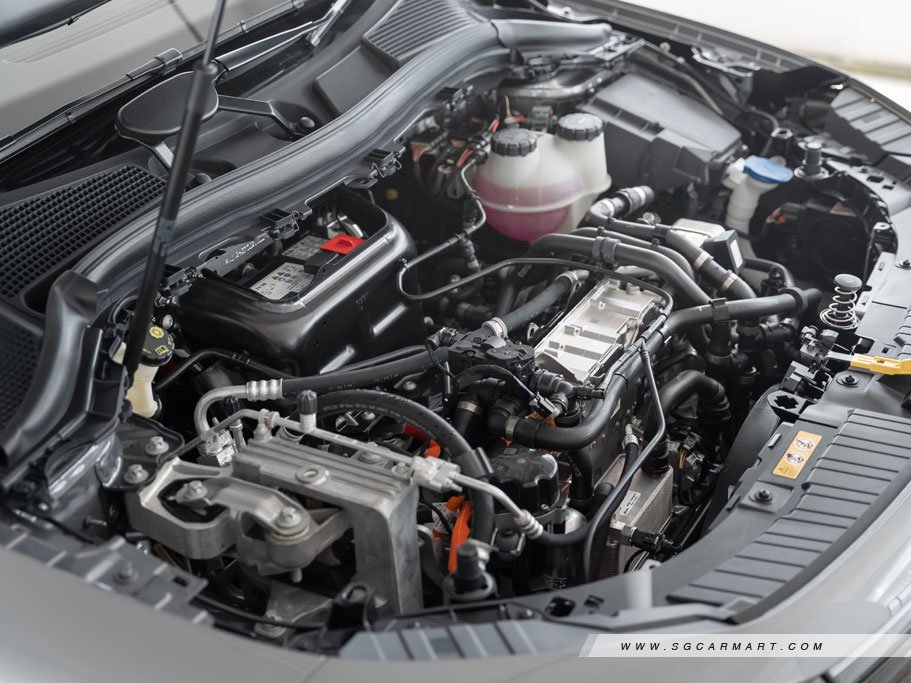 https://i.i-sgcm.com/new_cars/cars/12924/12924_g94