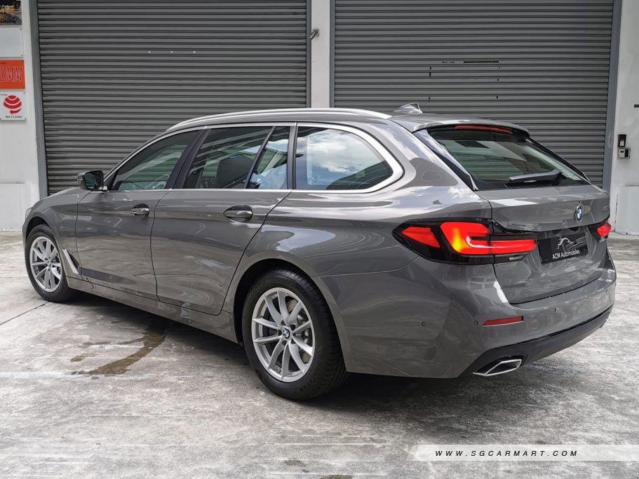 https://i.i-sgcm.com/new_cars/cars/12926/12926_g2