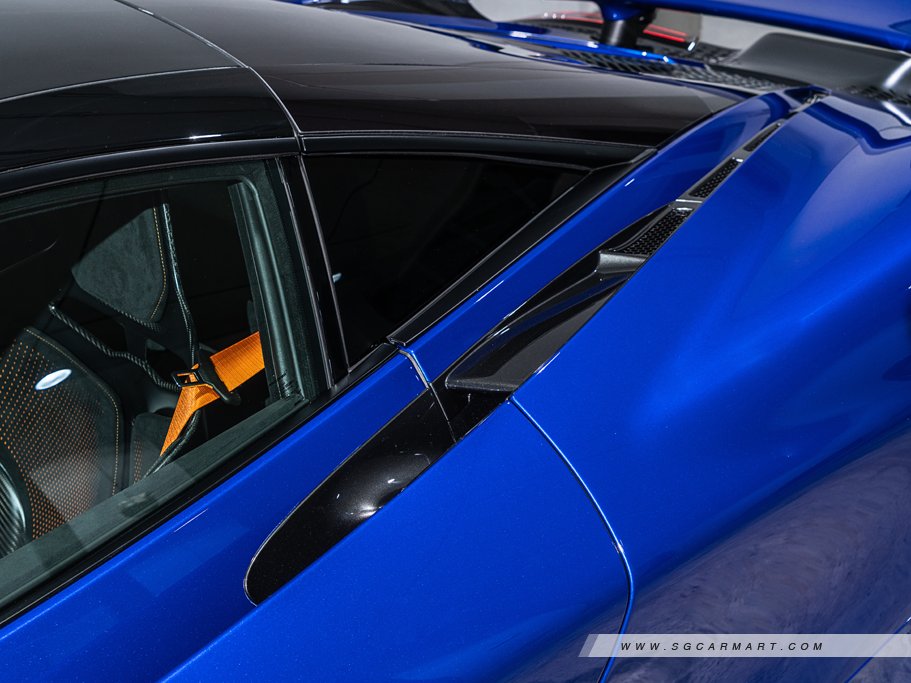 https://i.i-sgcm.com/new_cars/cars/12928/12928_g18