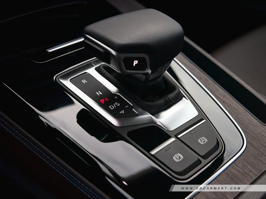 https://i.i-sgcm.com/new_cars/cars/12930/12930_g23