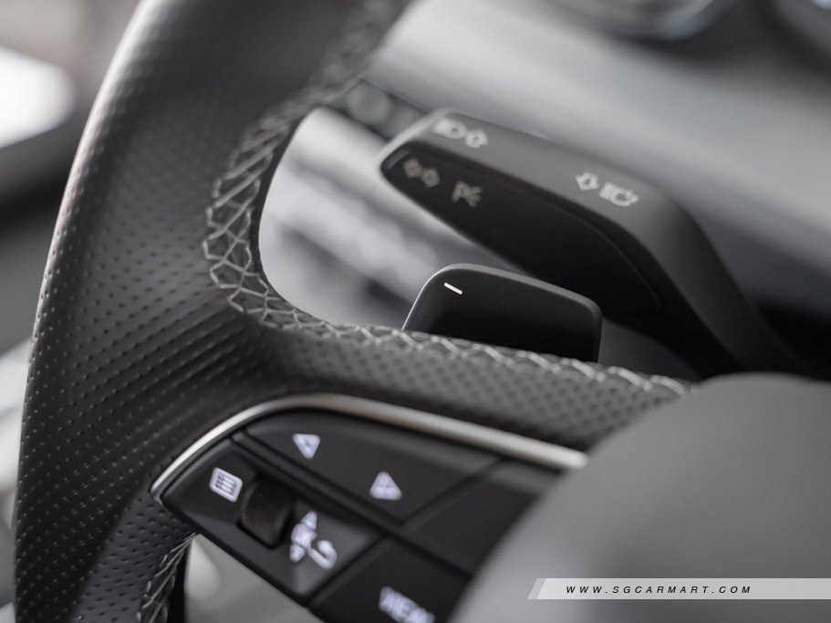 https://i.i-sgcm.com/new_cars/cars/12930/12930_g54