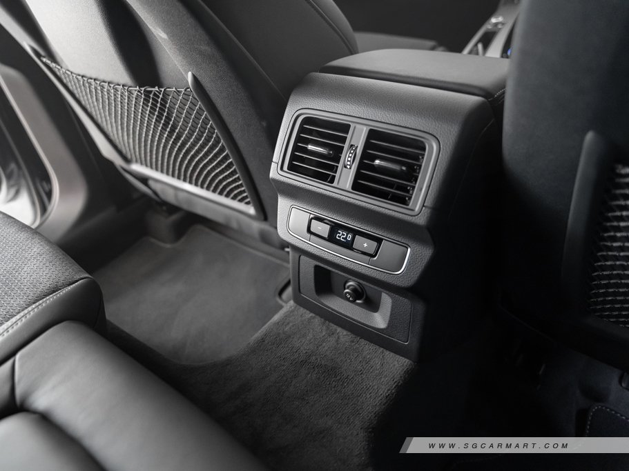 https://i.i-sgcm.com/new_cars/cars/12930/12930_g74