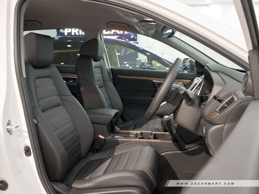 https://i.i-sgcm.com/new_cars/cars/12932/12932_g11