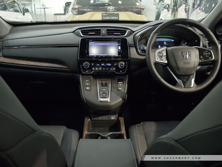 https://i.i-sgcm.com/new_cars/cars/12932/12932_g15