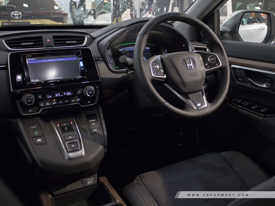 https://i.i-sgcm.com/new_cars/cars/12932/12932_g16