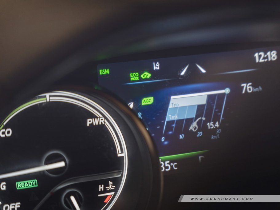 https://i.i-sgcm.com/new_cars/cars/12935/12935_g37
