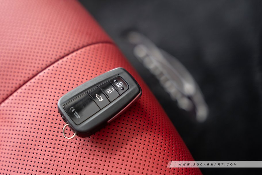 https://i.i-sgcm.com/new_cars/cars/12935/12935_g49
