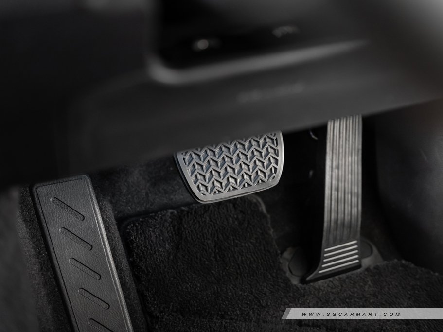 https://i.i-sgcm.com/new_cars/cars/12935/12935_g50