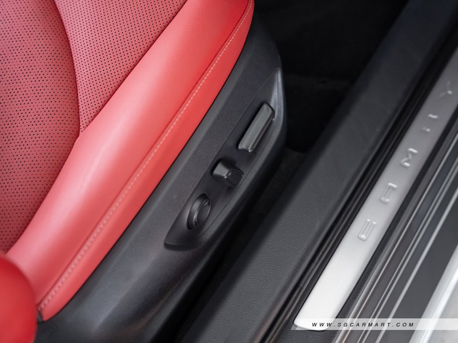 https://i.i-sgcm.com/new_cars/cars/12935/12935_g51