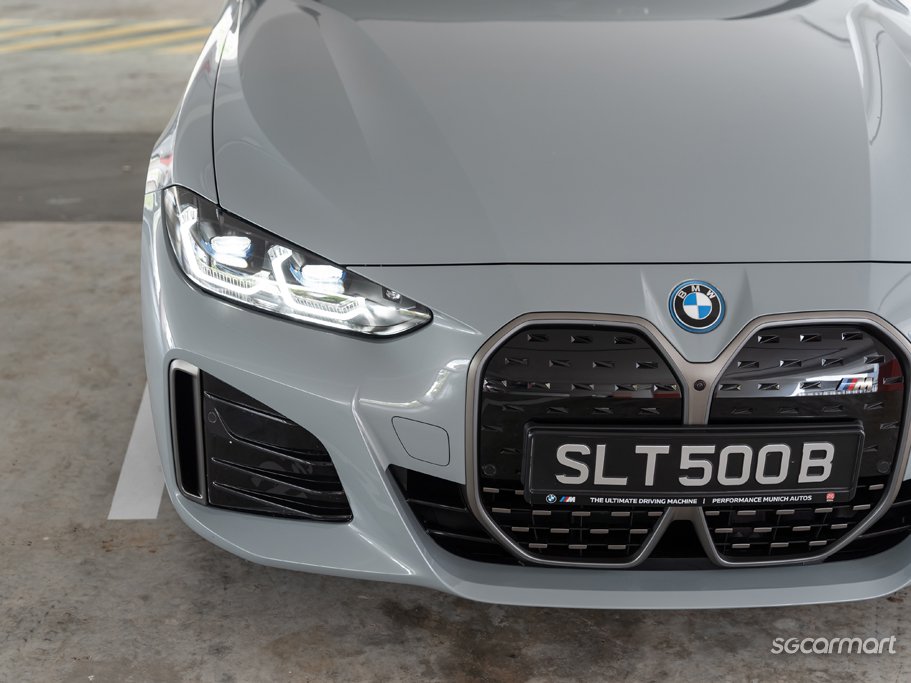https://i.i-sgcm.com/new_cars/cars/12937/12937_g23