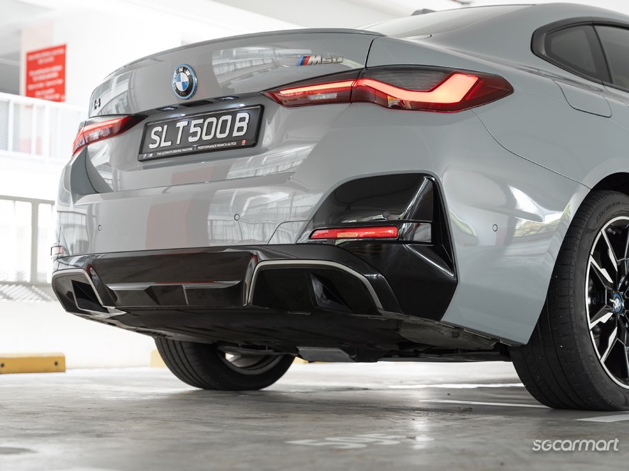 https://i.i-sgcm.com/new_cars/cars/12937/12937_g29