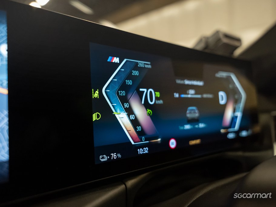https://i.i-sgcm.com/new_cars/cars/12937/12937_g40