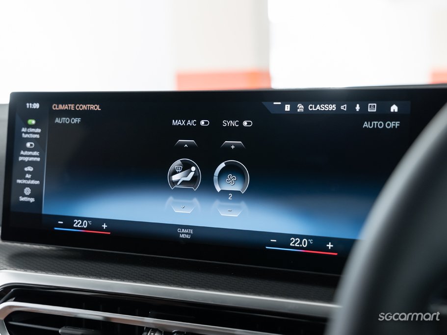 https://i.i-sgcm.com/new_cars/cars/12937/12937_g44