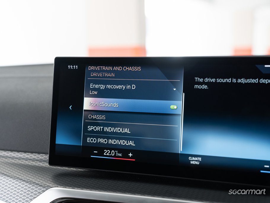 https://i.i-sgcm.com/new_cars/cars/12937/12937_g47