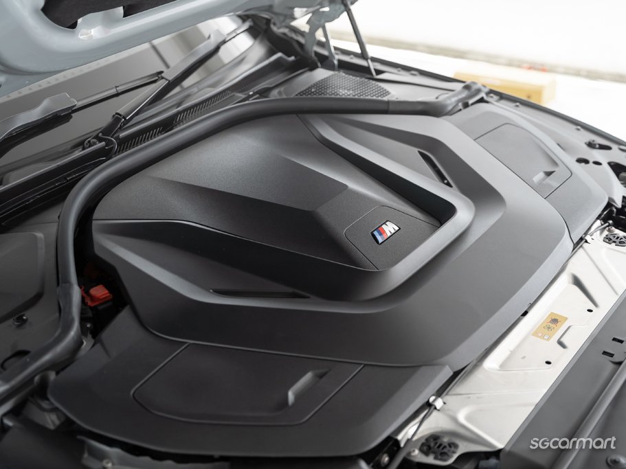 https://i.i-sgcm.com/new_cars/cars/12937/12937_g67
