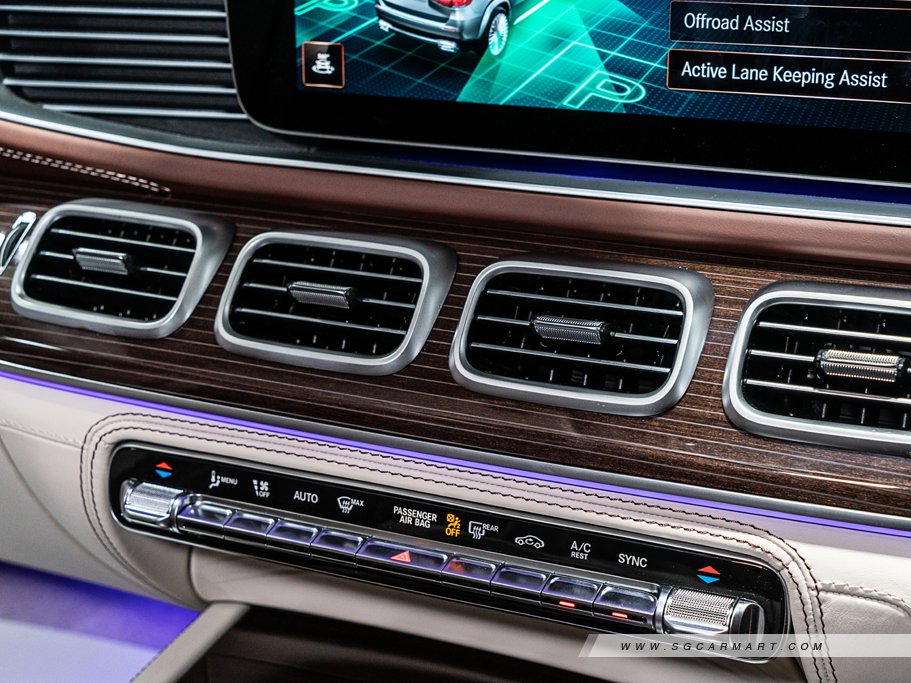 Mercedes-Benz Maybach GLS-Class GLS600 4MATIC 32