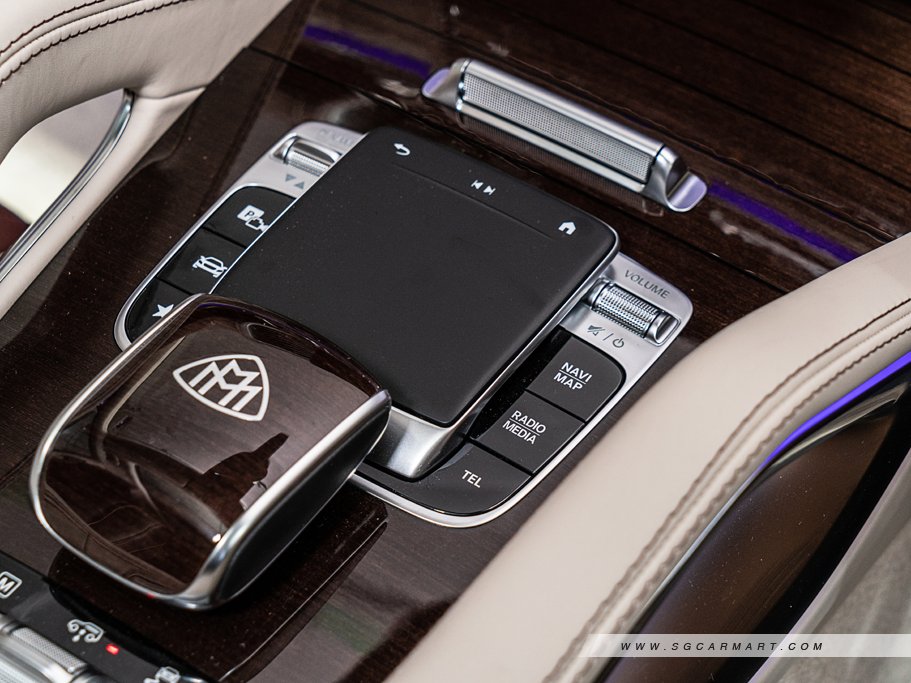 Mercedes-Benz Maybach GLS-Class GLS600 4MATIC 36