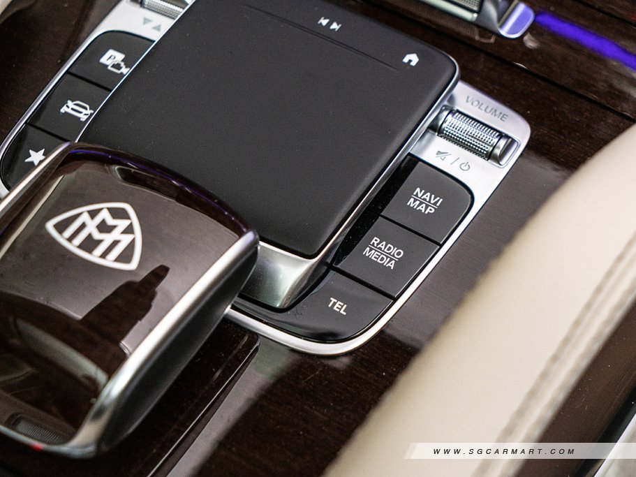 Mercedes-Benz Maybach GLS-Class GLS600 4MATIC 38
