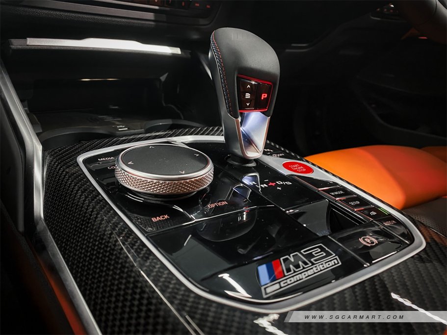 https://i.i-sgcm.com/new_cars/cars/12951/12951_g9