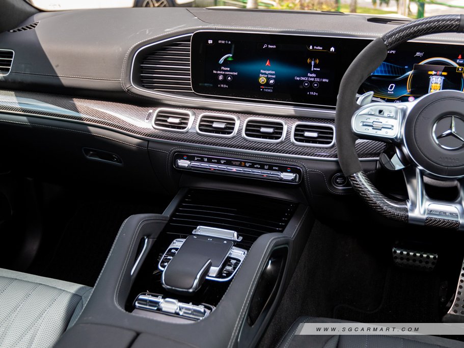https://i.i-sgcm.com/new_cars/cars/12952/12952_g12