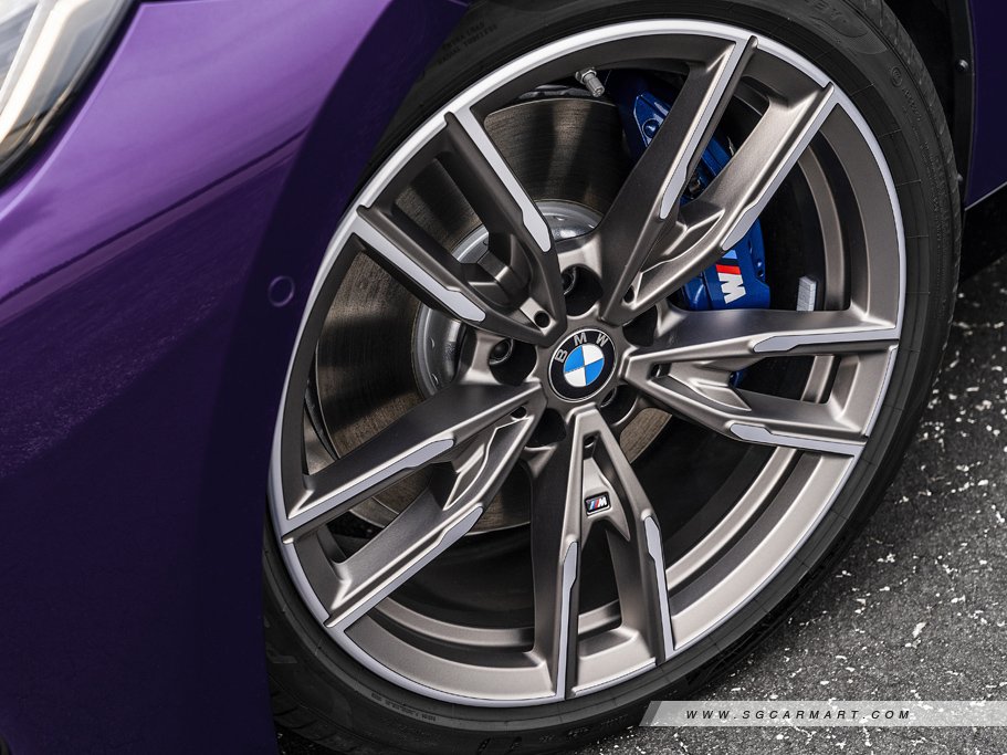 https://i.i-sgcm.com/new_cars/cars/12953/12953_g19