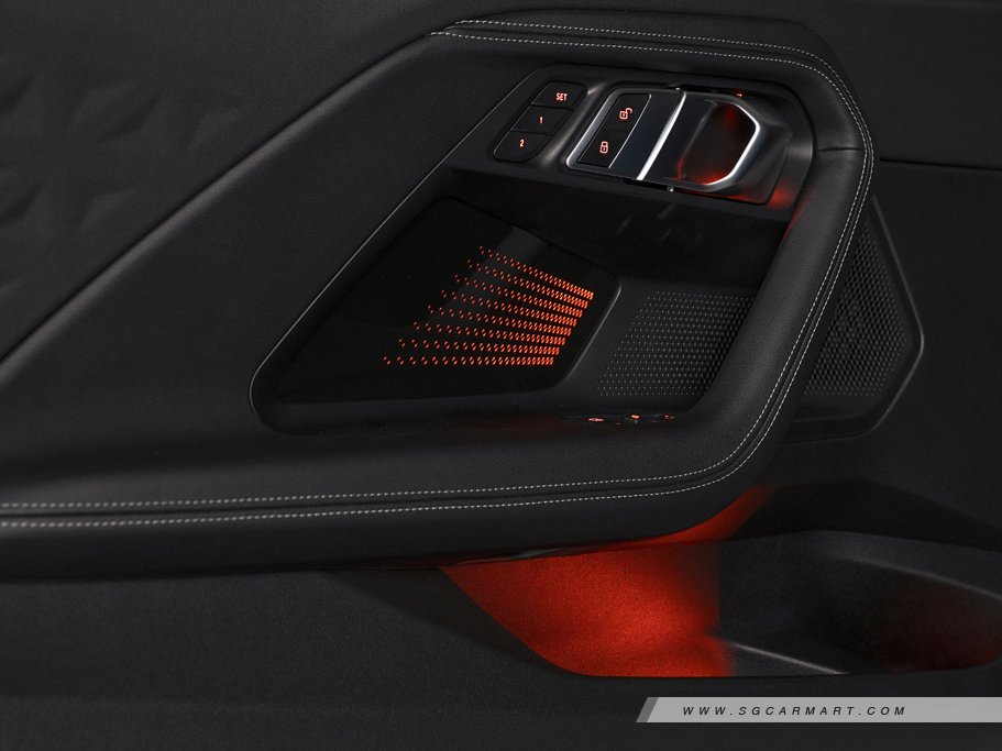 https://i.i-sgcm.com/new_cars/cars/12953/12953_g24
