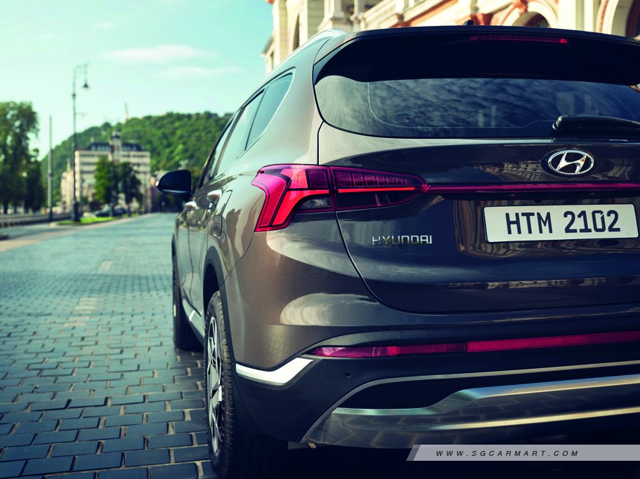 https://i.i-sgcm.com/new_cars/cars/12955/12955_g10